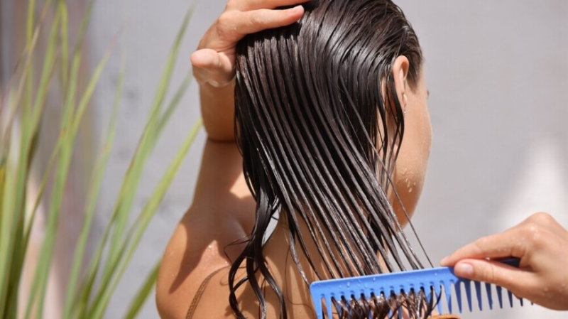 Способы надолго сохранить чистоту волос назвала врач