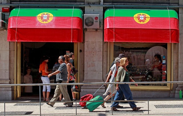 Покупка недвижимости в Португалии больше не дает прав на «золотую визу»