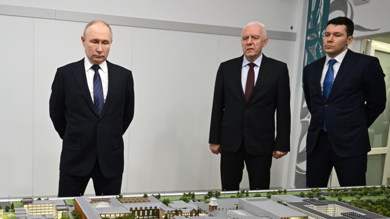 Путин: причал для судов "Седов" и "Крузенштерн" будет стоить 500 млн рублей