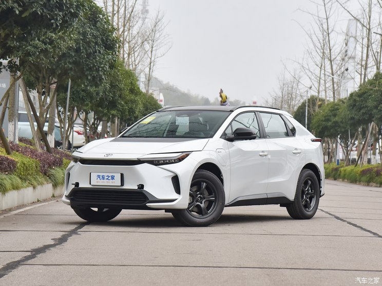 Toyota Bozhi 4X 2024: кроссовер представили на рынке Китая