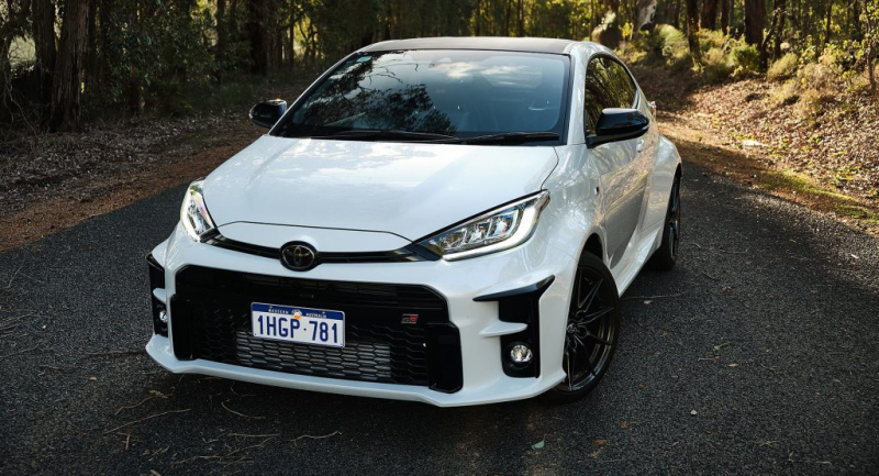 Компания Toyota может возродить модель Scarlet: дешевле 1,5 млн рублей, но мощный мотор