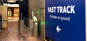 Что такое Fast track и зачем эта услуга нужна в аэропорту?