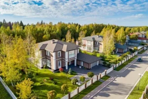 Как выбрать элитную недвижимость загородом