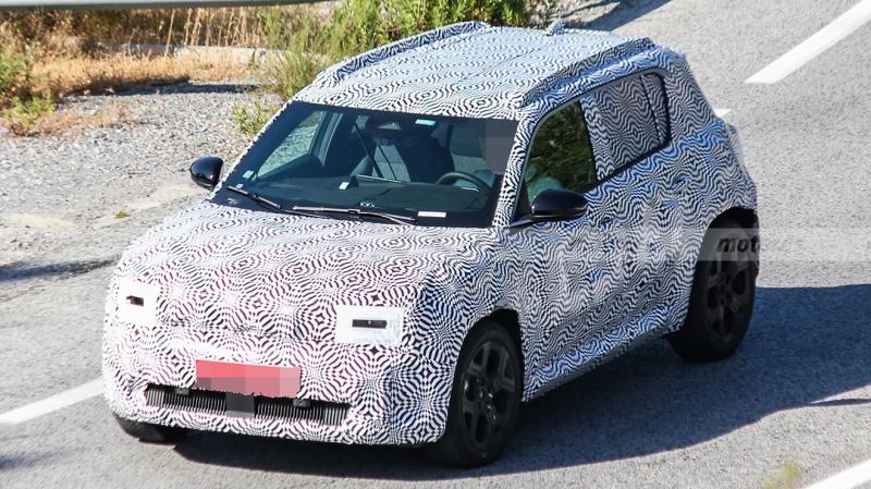 Renault 4 2025 года: появились новые фото с испытаний