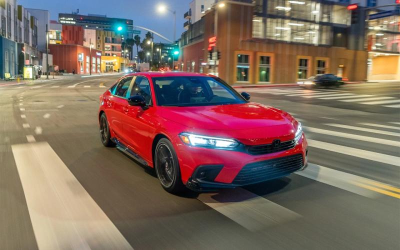 Honda Civic 2024: гибридный седан оценили в 3,5 млн рублей