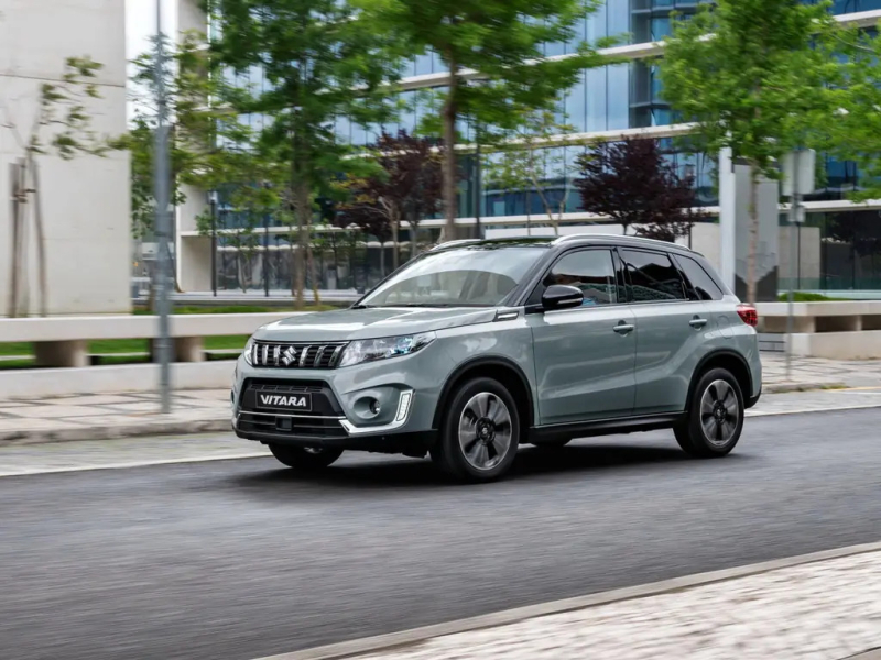 Audi Q2 и Suzuki Vitara вошли в ТОП самых надежных кроссоверов с пробегом: озвучены их цены в России