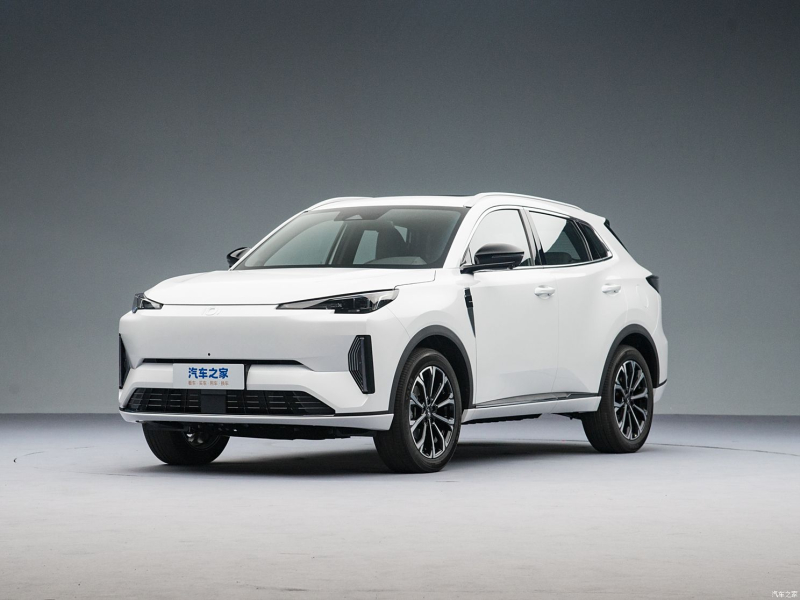 Changan выпустила на рынок обновленные Qiyuan A05, A07 и Q05