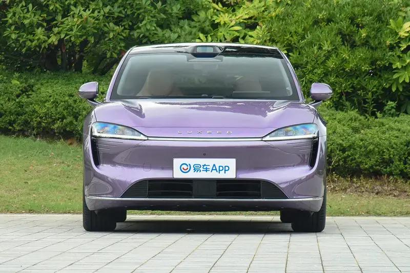 Luxeed R7 2025 года за 2 недели продали более 20000 раз