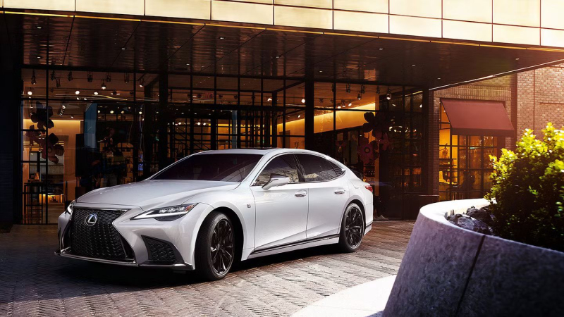Lexus LS 2025 встречает свое 35-летие новой ценой
