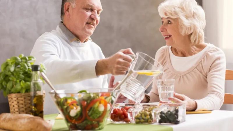 Предупреждение: что нельзя есть после 65, чтобы не стареть?