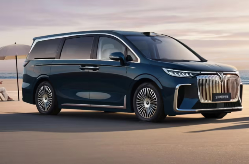 Dongfeng Lantu Dreamer 2024: стартовали поставки клиентам
