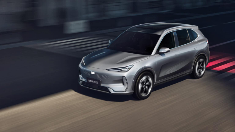 Geely EX5 2025: в Таиланде стартовали продажи кроссовера