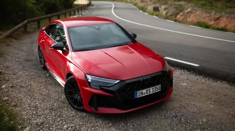 Представлен обновленный Audi RS3 2025: он сохранит знакомый мотор