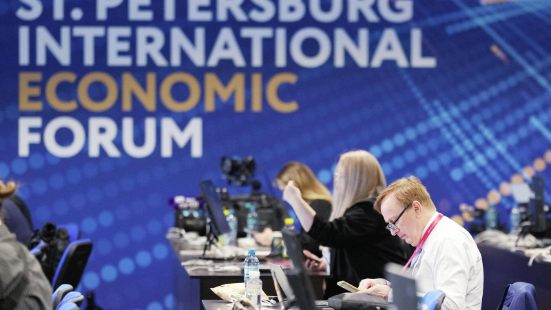 Крым в первый день на ПМЭФ заключил меморандумы на 25,4 млрд рублей